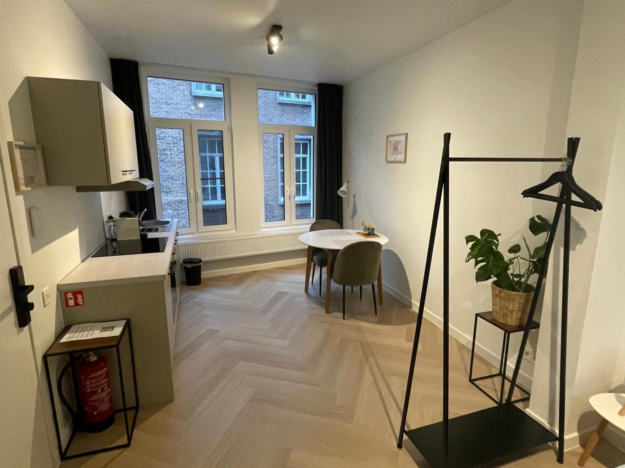 Appartement Stadsstudio Op Toplocatie 1ste Verdieping Antwerpen